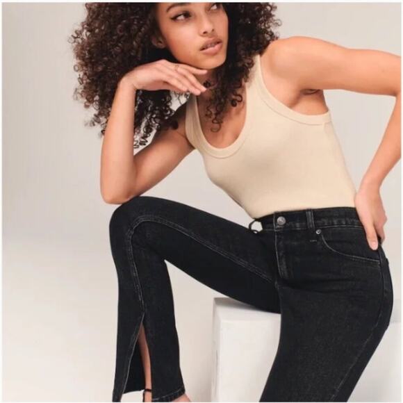 Abercrombie & Fitch Women's Curve Love High Rise Skinny Vent Hem Jean Size 32 - Picture 3 of 11